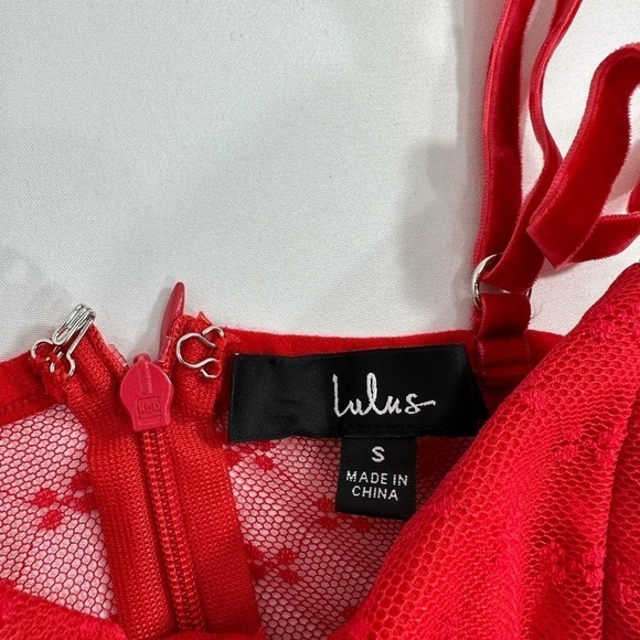 Lulus bombshell behavior red mesh corset bodysuit size S - Picture 5 of 12